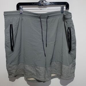 Men’s Hunter Gray Shorts size XL